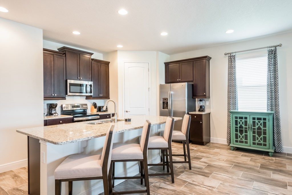 4 Bedroom Home kitchen with barstool seating