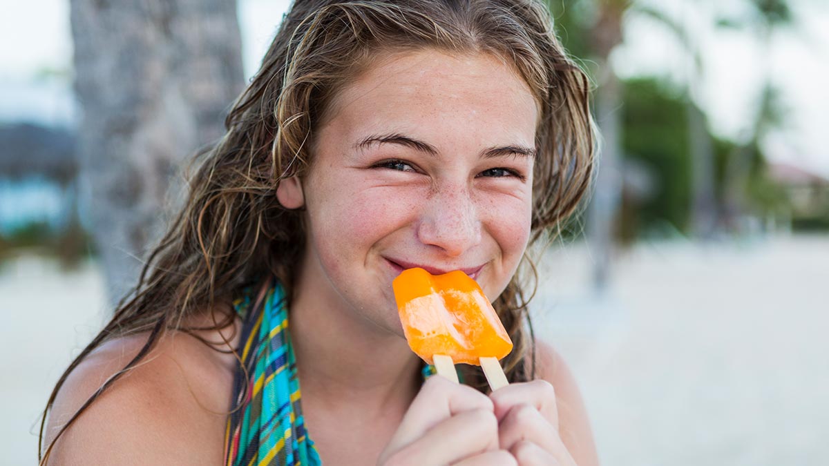 Popsicle Eating Contest Encore Resort at Reunion