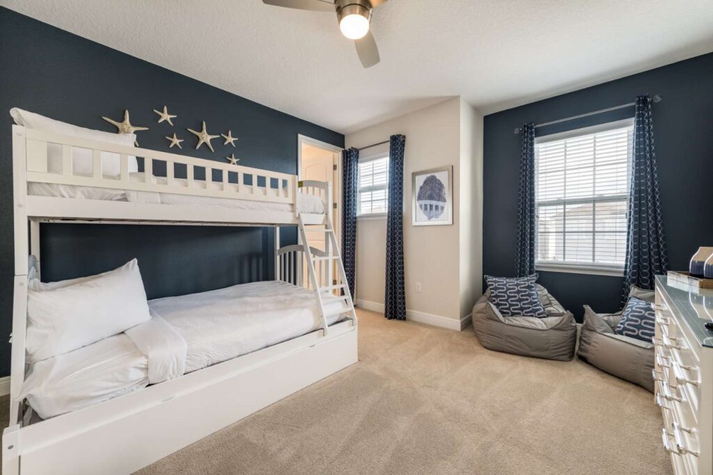 Kids’ bedroom with bunkbeds at a 4 Bedroom Elite Home
