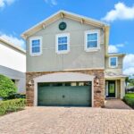 6-bedroom home external front driveawy