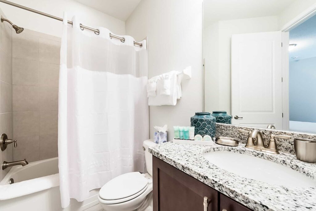 Bathroom 2 with combination bathtub and shower