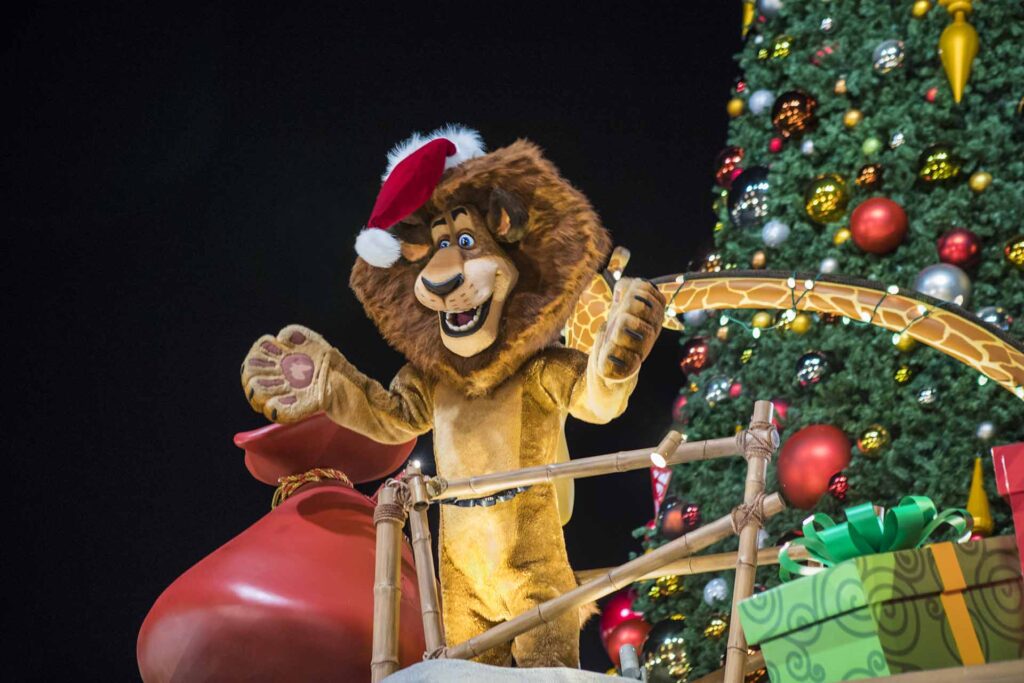 Madagascar's Alex the lion in the Universal Orlando Macy's Day parade